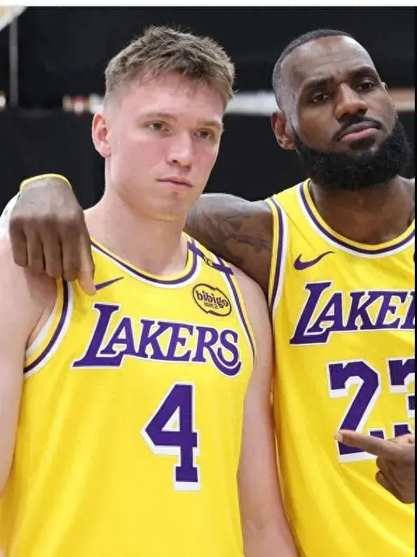 od体育网页版-独行侠大胜湖人，小乔丹砍下三双