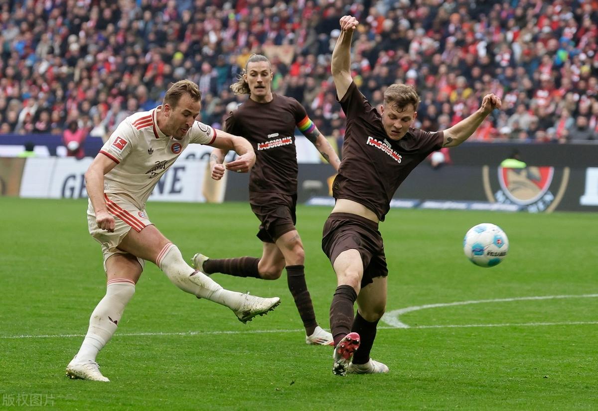 od体育登录入口-拜仁挑战皇马,疯狂冲刺晋级路!