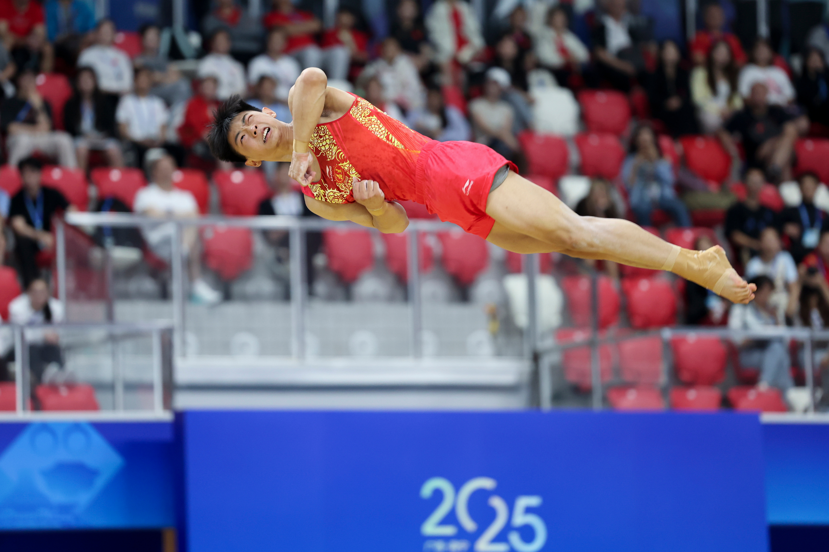 od体育注册-体操冠军稳操胜券，完美表现