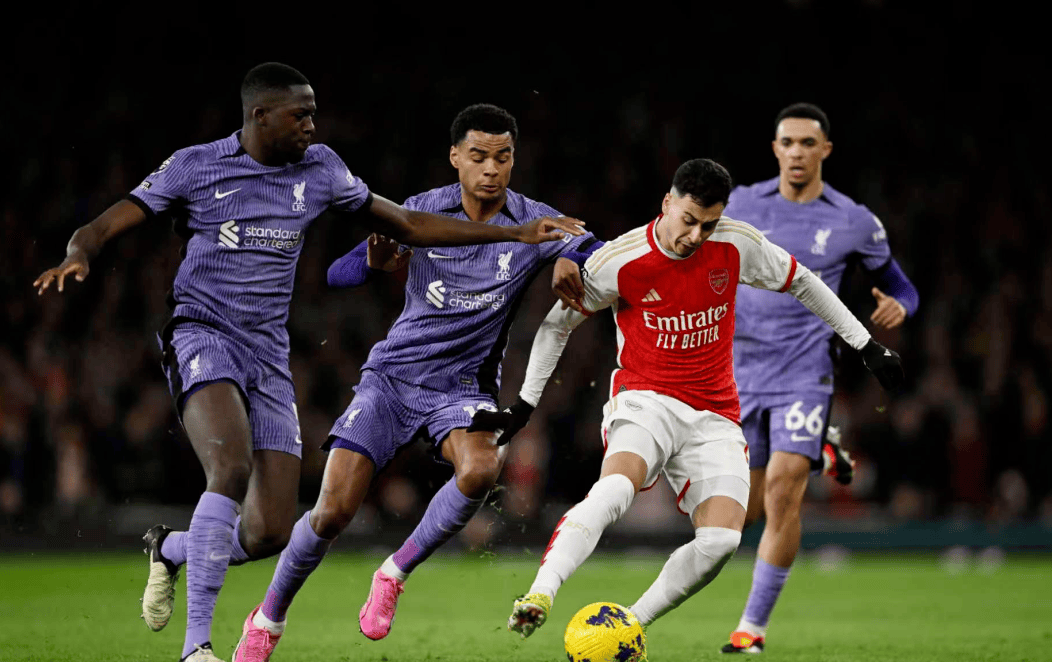 od体育下载-包含富勒姆客场失利,离胜利仅一步之遥的词条